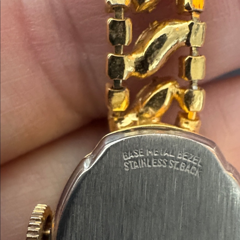 Vintage Lucerne rhinestone watch - Picture 6 of 6